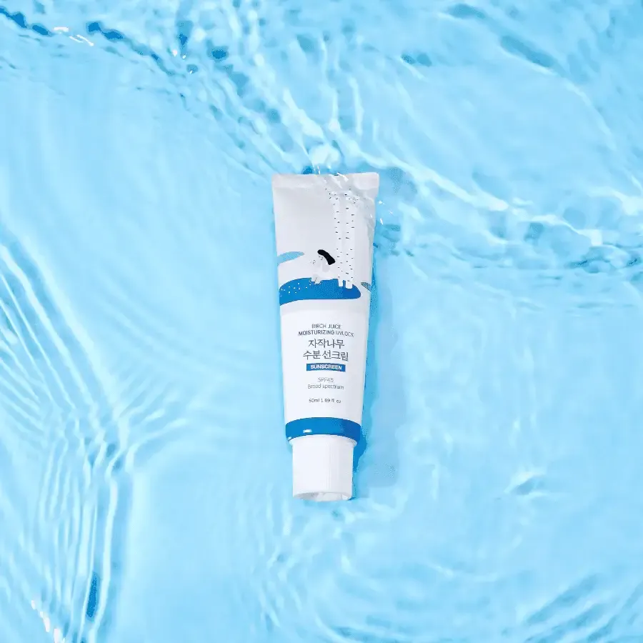 Birch_Juice_Moisturizing_Sunscreen_UVLock_SPF_45_Broad_Spectrum_Round_Lab_2_d7287011-9c6c-4326-b273-9b3382c7acad.webp